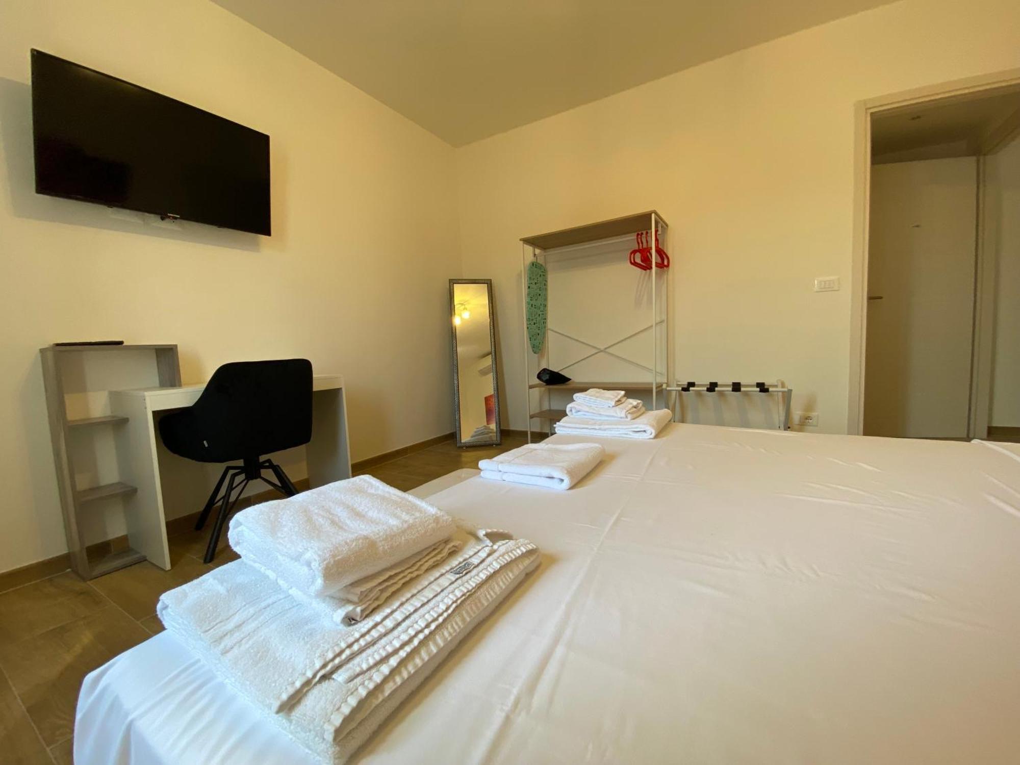 Avantgard Rooms Skyline Retreat Bolonia Exterior foto